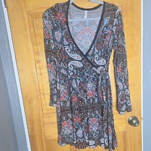 Xhilaration Paisley Mock Wrap Dress Size Medium